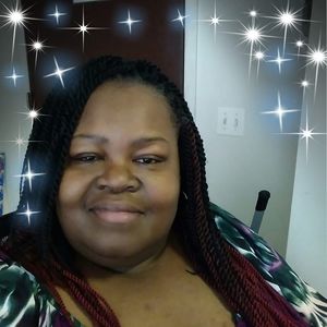 Meet your Posher, Essie